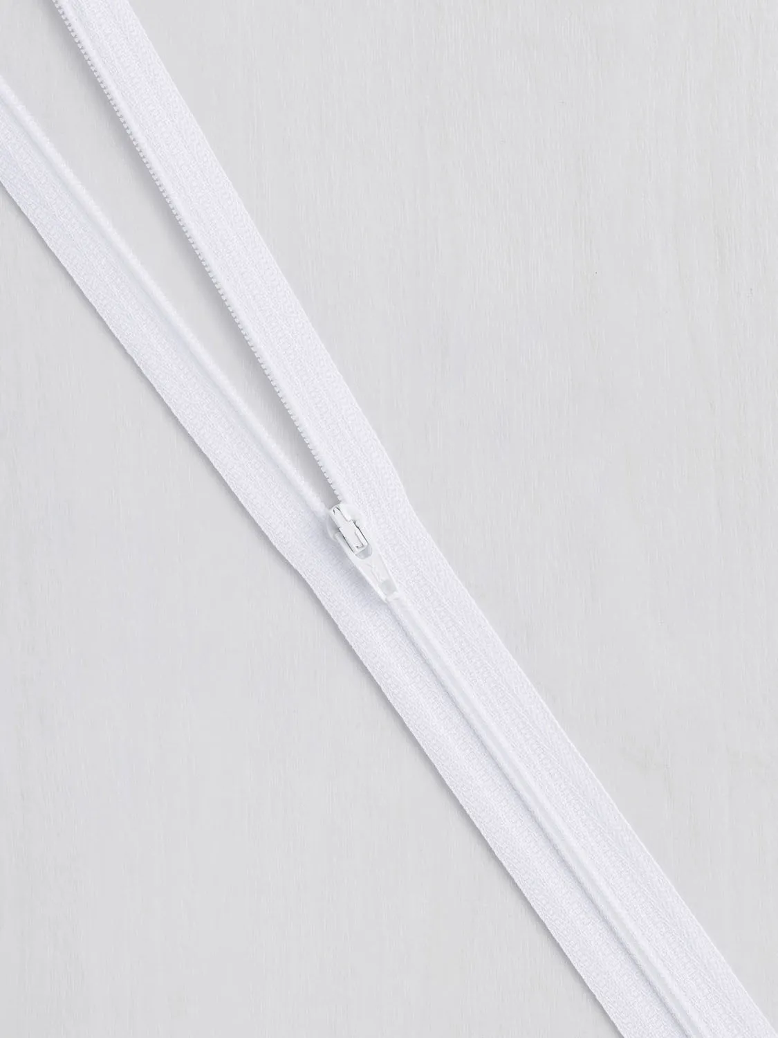 22" Recycled Nylon Zipper - 15 Colours